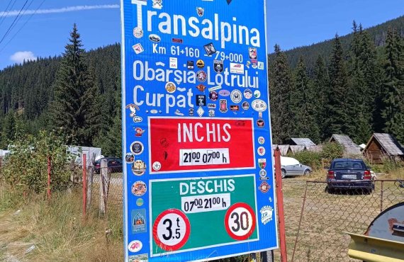 Ride across Transalpina 