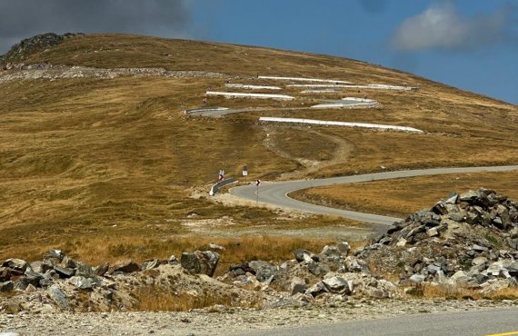 Ride across Transalpina 